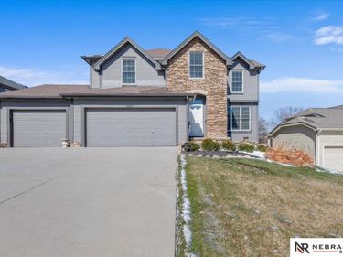 14870 Jaynes Street , Omaha, NE 68116