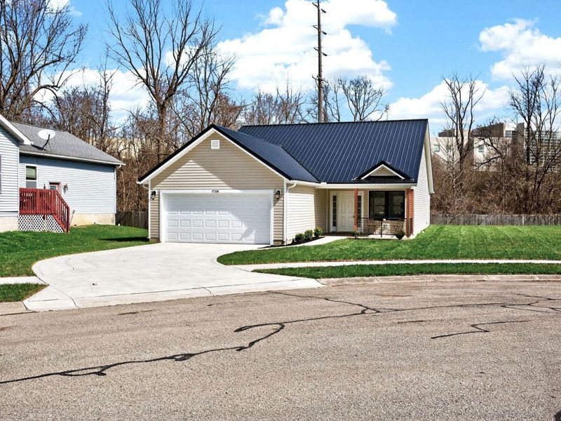 1718 Northpoint Lane, Springfield, OH 45503 Photo 2