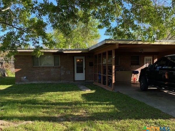 711 Hybiscus Lane , Victoria, TX 77904