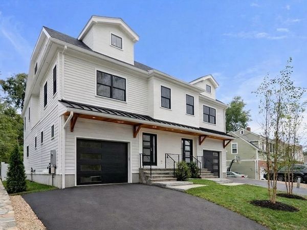 71 Cloverdale, Unit 1, Newton, MA 02461