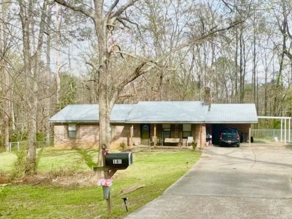 180 Rocky Ridge Street, Carrollton, AL 35447