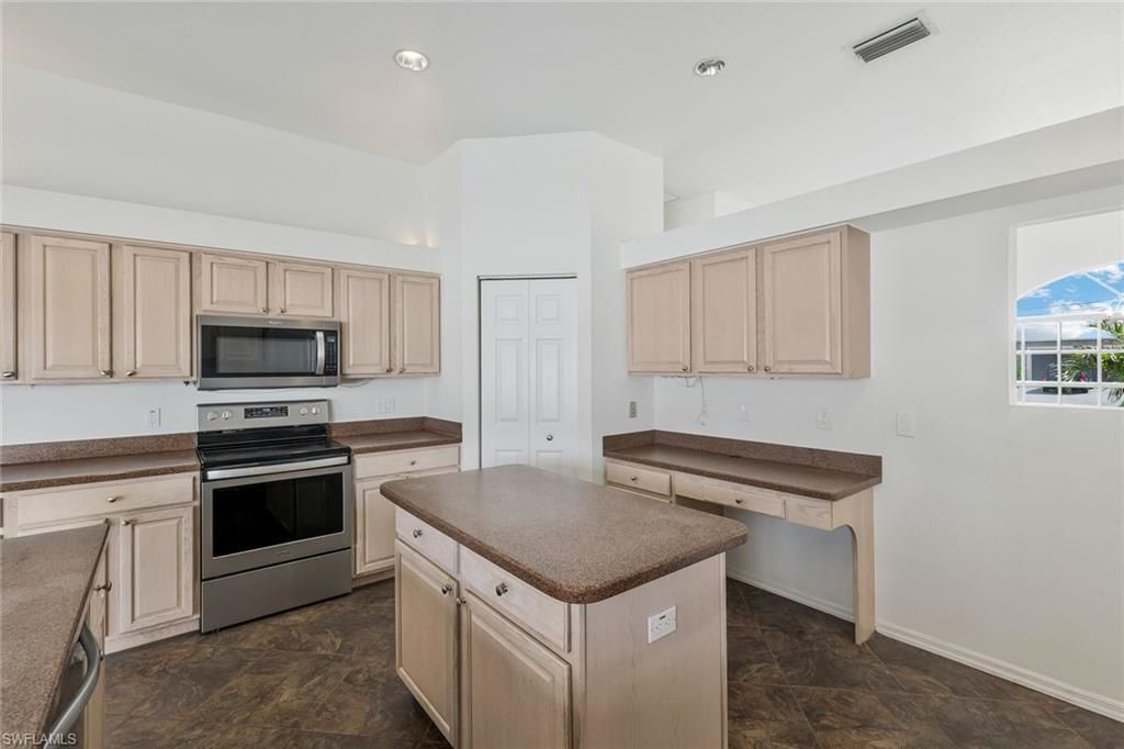 1728 NW 7th Ave , Cape Coral, FL 33993 Photo