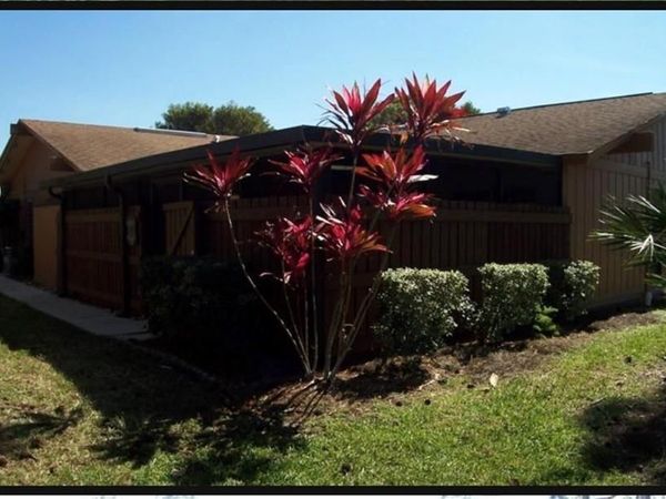 5622 Foxlake DR, NORTH FORT MYERS, FL 33917