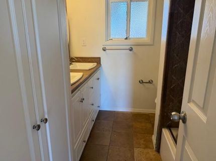 9497 Sara St, Elk Grove, CA 95624 Photo