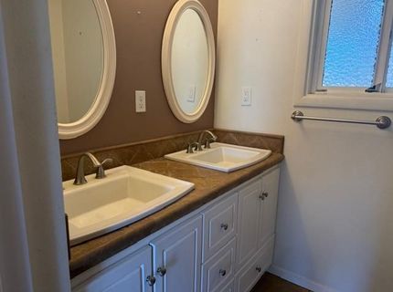 9497 Sara St, Elk Grove, CA 95624 Photo
