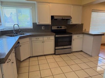 9497 Sara St, Elk Grove, CA 95624 Photo