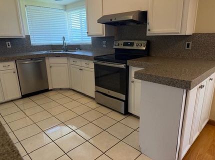 9497 Sara St, Elk Grove, CA 95624 Photo