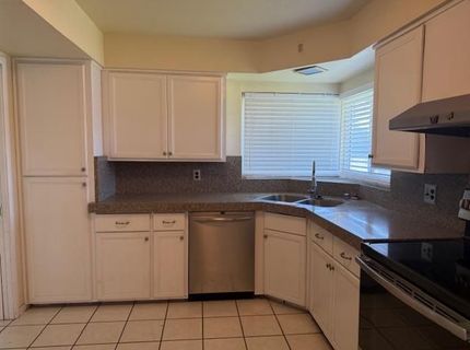 9497 Sara St, Elk Grove, CA 95624 Photo