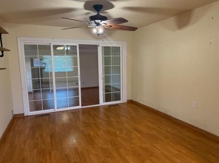 9497 Sara St, Elk Grove, CA 95624 Photo