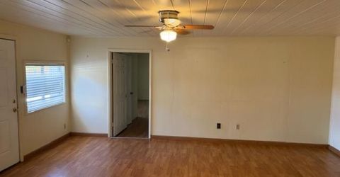 9497 Sara St, Elk Grove, CA 95624 Photo