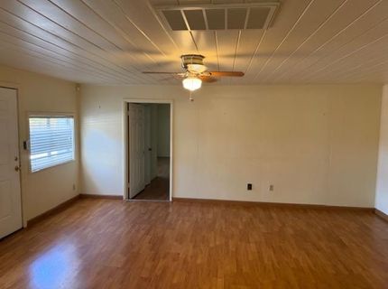 9497 Sara St, Elk Grove, CA 95624 Photo