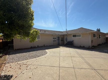 9497 Sara St, Elk Grove, CA 95624 Photo