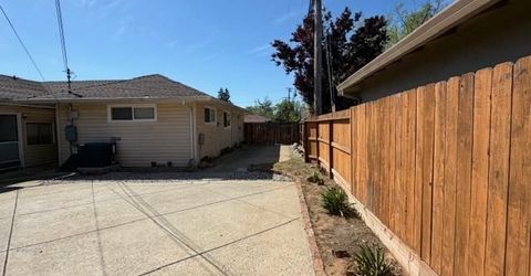 9497 Sara St, Elk Grove, CA 95624 Photo