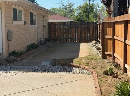 9497 Sara St, Elk Grove, CA 95624 Photo