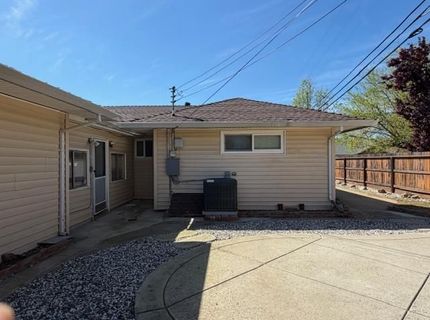9497 Sara St, Elk Grove, CA 95624 Photo