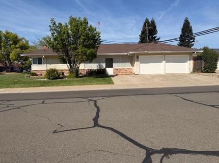 9497 Sara St, Elk Grove, CA 95624 Photo