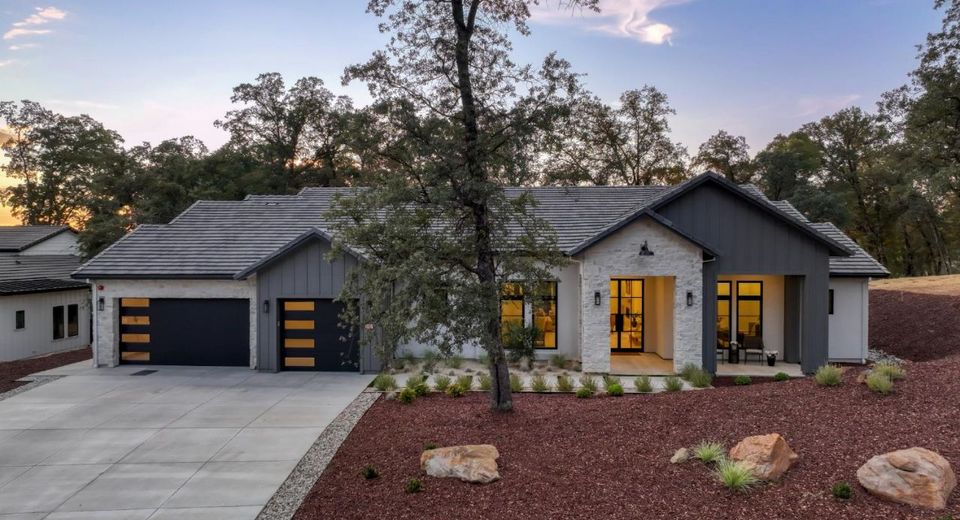 12985 Austin Forest Cir, Auburn, CA 95602 Photo