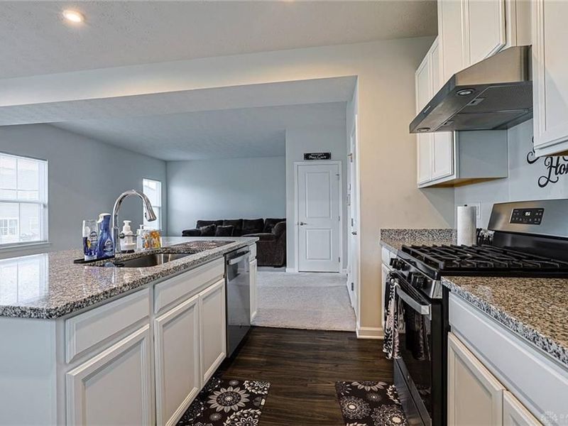 320 Chevington Chase, Tipp City, OH 45371 Photo 18