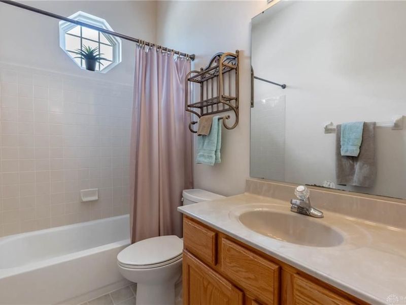 10152 Sawtry Lane, Washington Township, OH 45458 Photo 6