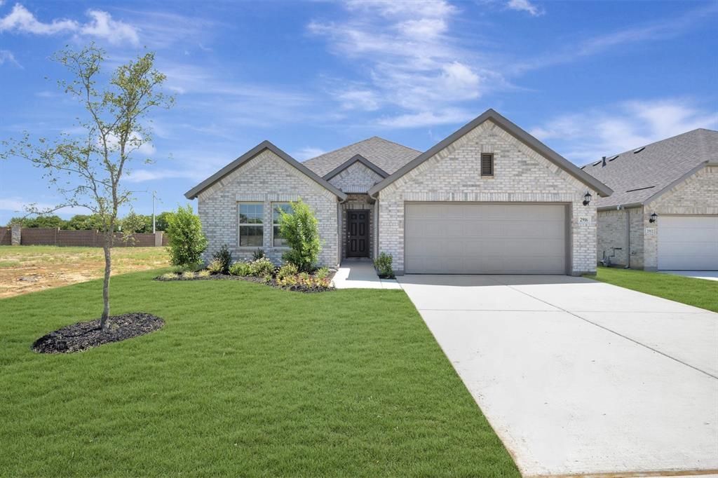 2916 Tamarack Lane, Denton, TX 76226 Main Photo