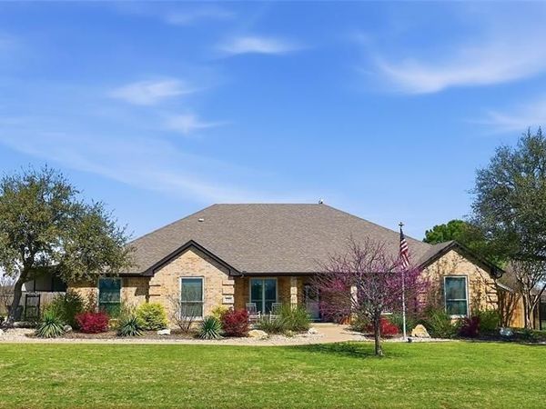 2515 Lakeshore Drive, Cleburne, TX 76033