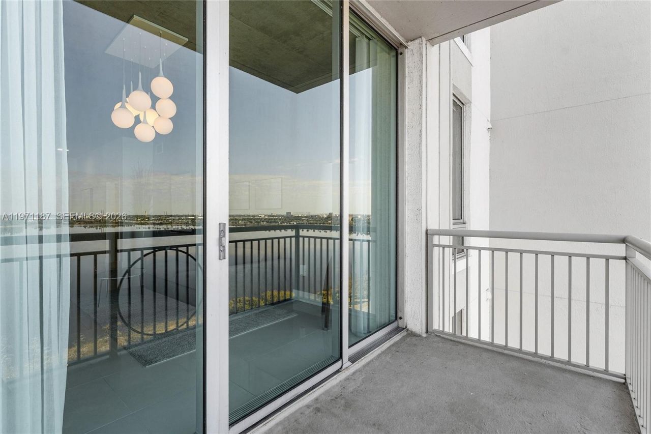 300 S Australian Ave, Unit 812, West Palm Beach, FL 33401 Photo