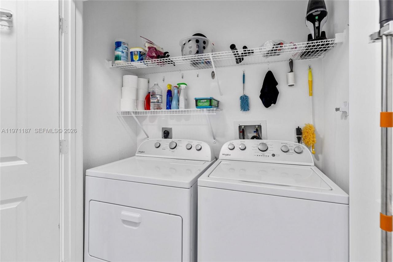 300 S Australian Ave, Unit 812, West Palm Beach, FL 33401 Photo