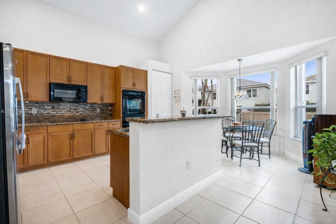 5321 SW 184th Way, Miramar, FL 33029 Photo