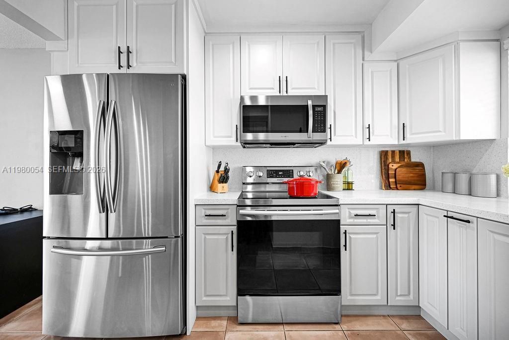 9133 Fontainebleau Blvd , Unit 5, Miami, FL 33172 Photo