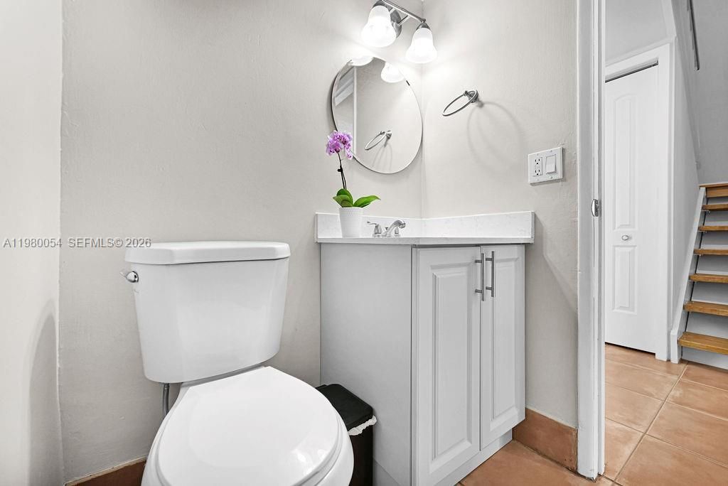 9133 Fontainebleau Blvd , Unit 5, Miami, FL 33172 Photo