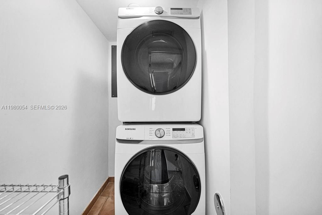 9133 Fontainebleau Blvd , Unit 5, Miami, FL 33172 Photo