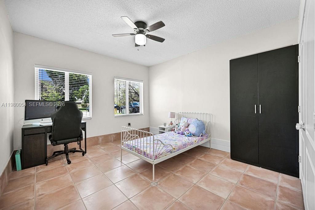 9133 Fontainebleau Blvd , Unit 5, Miami, FL 33172 Photo