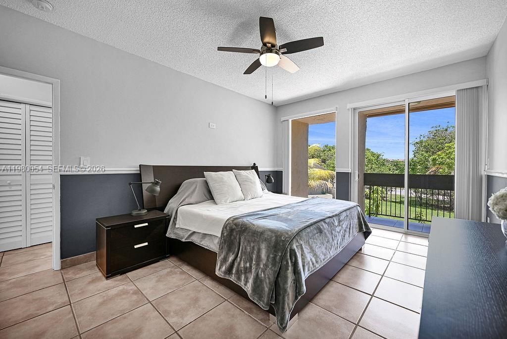 9133 Fontainebleau Blvd , Unit 5, Miami, FL 33172 Photo