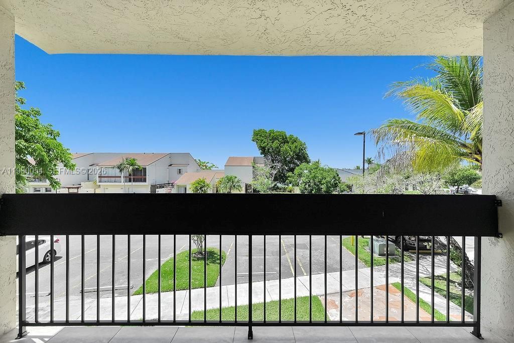 9133 Fontainebleau Blvd , Unit 5, Miami, FL 33172 Photo