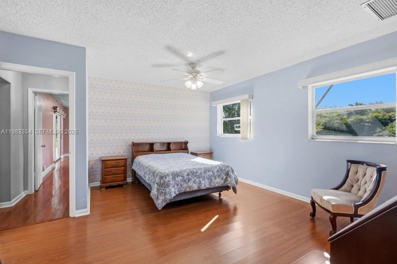 10930 SW 27th Ct , Davie, FL 33328 Photo