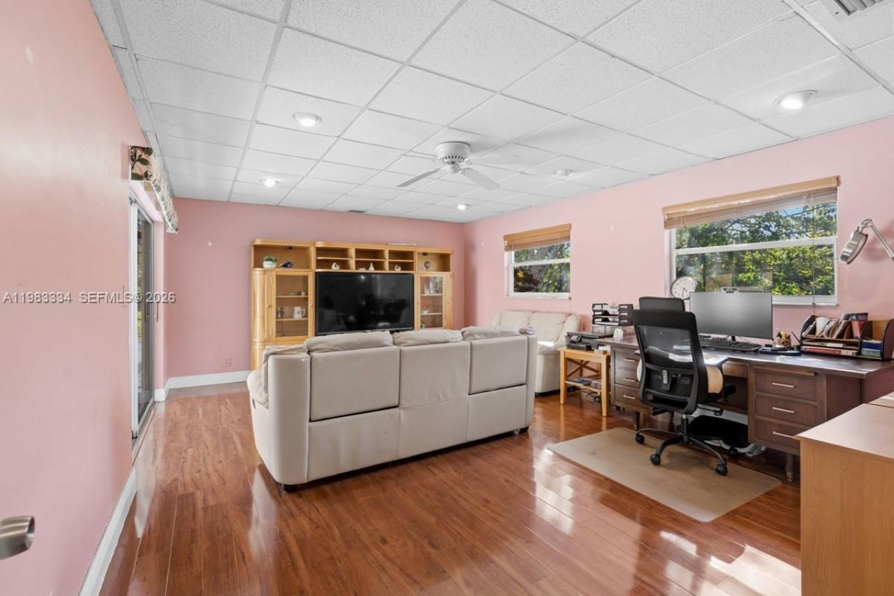 10930 SW 27th Ct , Davie, FL 33328 Photo