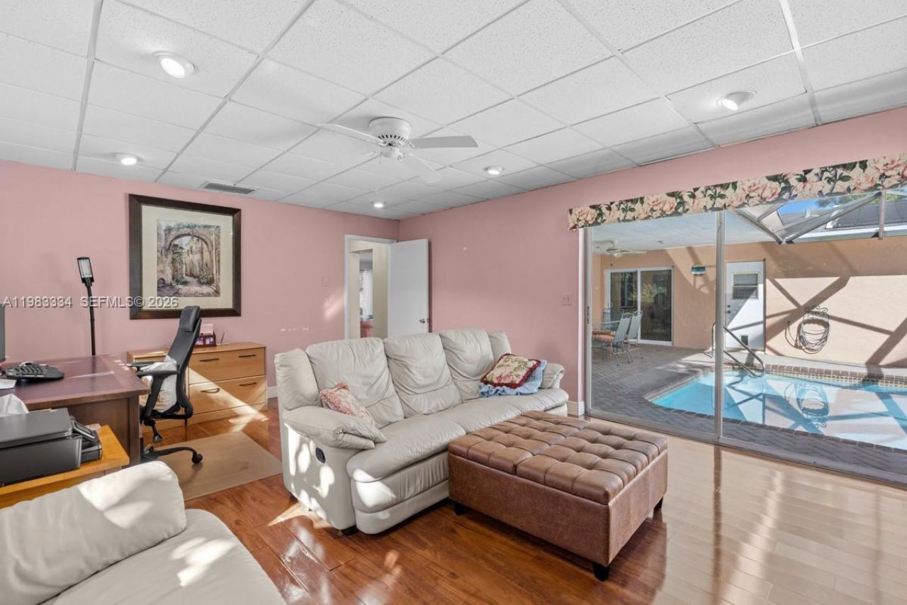 10930 SW 27th Ct , Davie, FL 33328 Photo