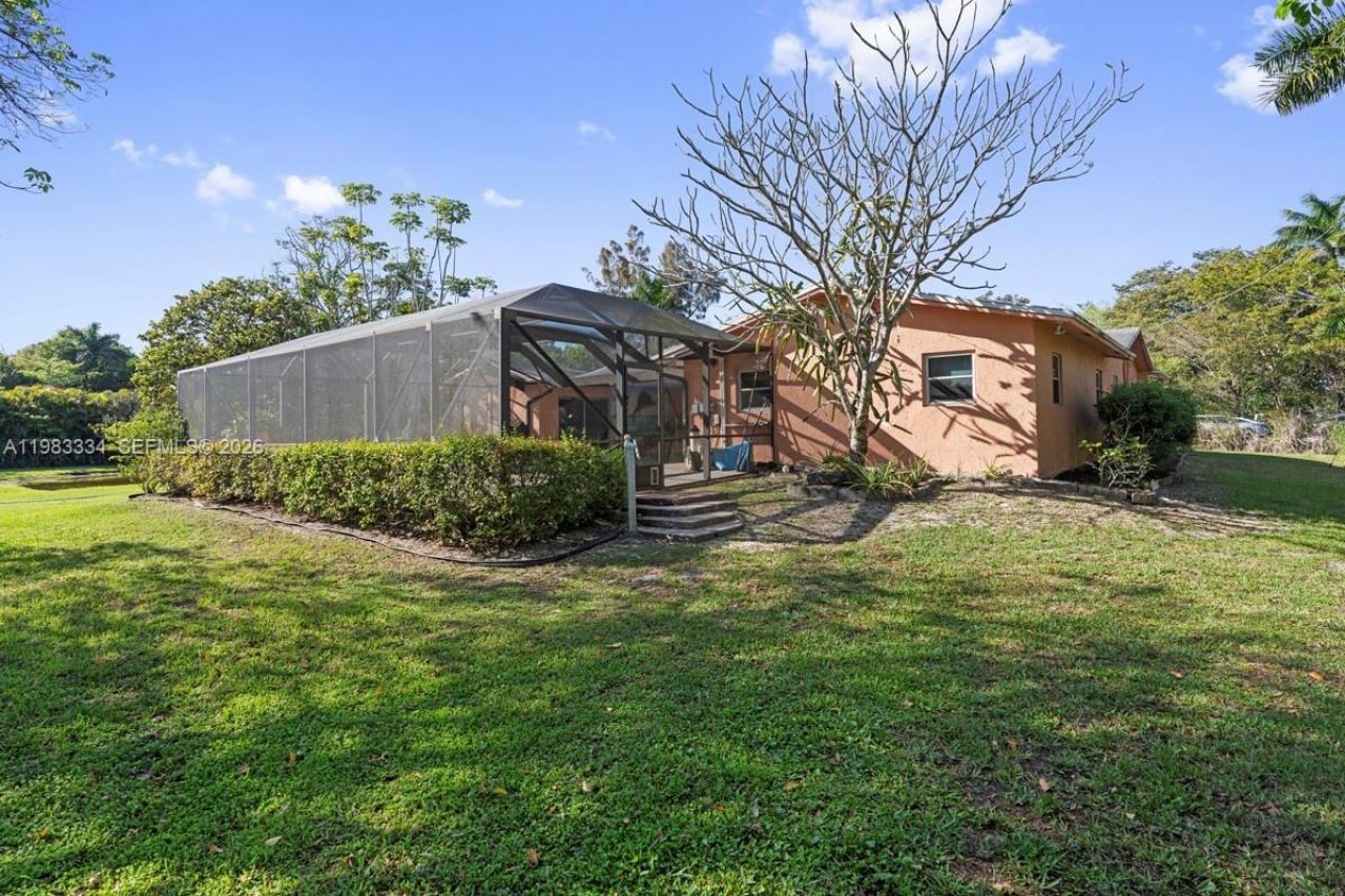 10930 SW 27th Ct , Davie, FL 33328 Photo