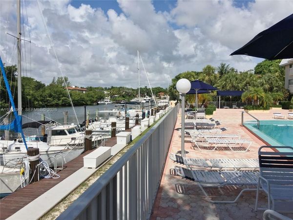 100 Edgewater Dr, Unit 342, Coral Gables, FL 33133