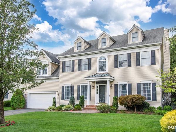 503 Stonewall Court, WYCKOFF, NJ 07481