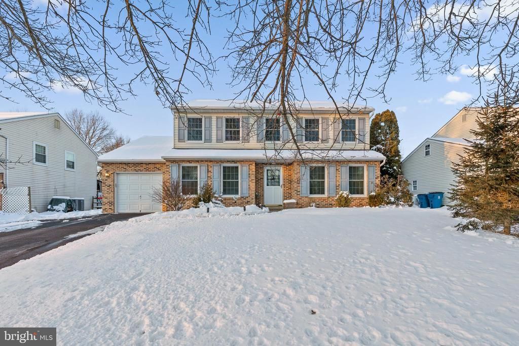 104 Sacramento Drive, Quakertown, PA 18951 Main Photo