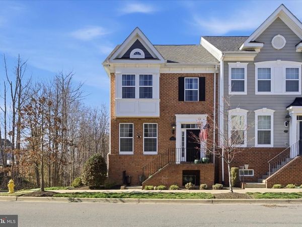 16 MUSTANG DRIVE, LA PLATA, MD 20646