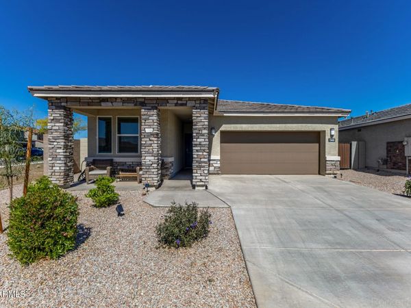 15660 W DESERT HOLLOW Drive, Surprise, AZ 85387