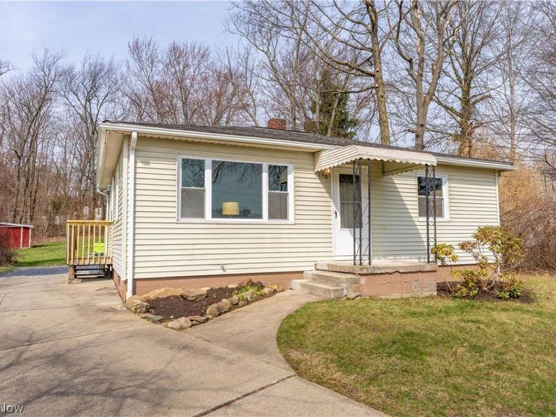 170 S Thomas Road, Tallmadge, OH 44278 Photo 2