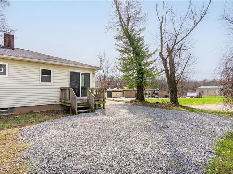 170 S Thomas Road, Tallmadge, OH 44278 Photo 3