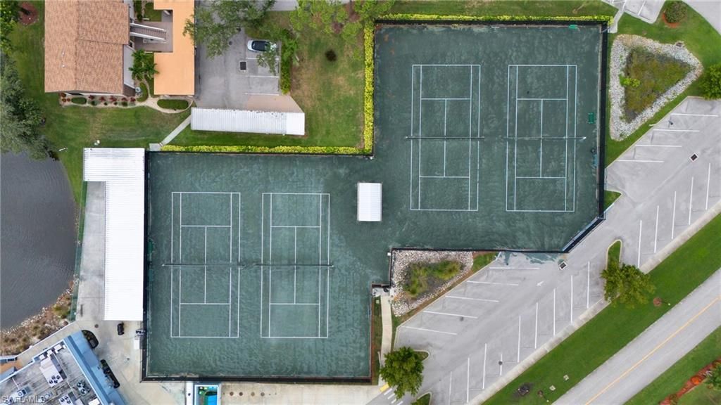 5785 Trailwinds Dr, Unit 222, Fort Myers, FL 33907 Photo
