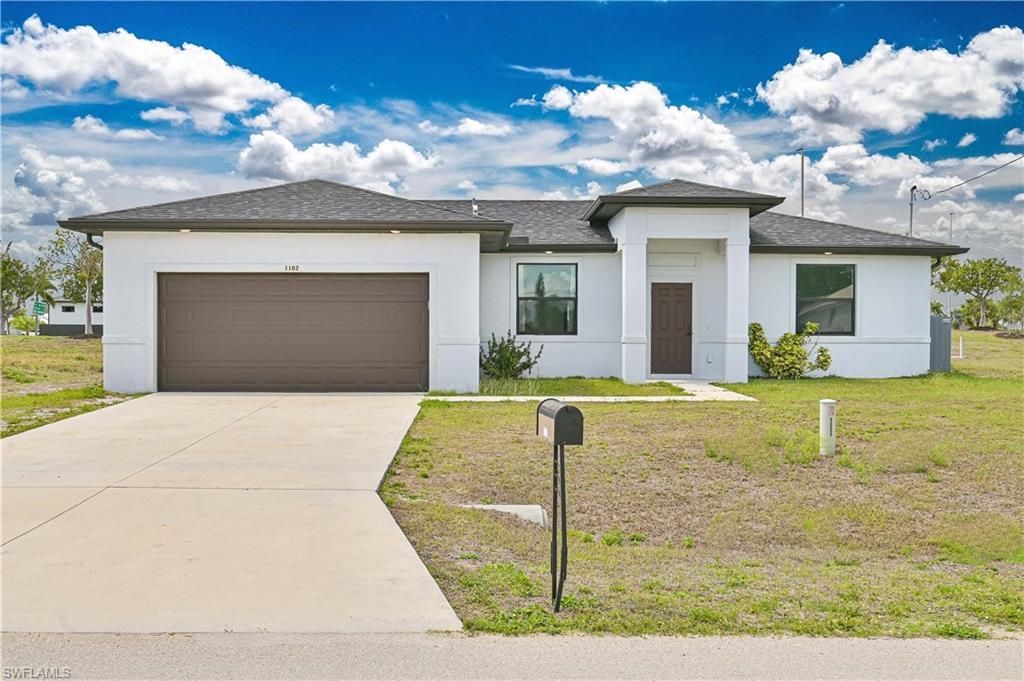 1102 NE 16th Pl, Cape Coral, FL 33909 Photo