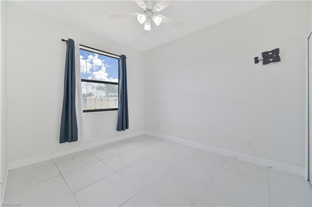 1102 NE 16th Pl, Cape Coral, FL 33909 Photo