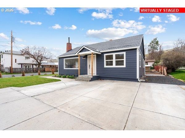 420 WATER ST, Heppner, OR 97836