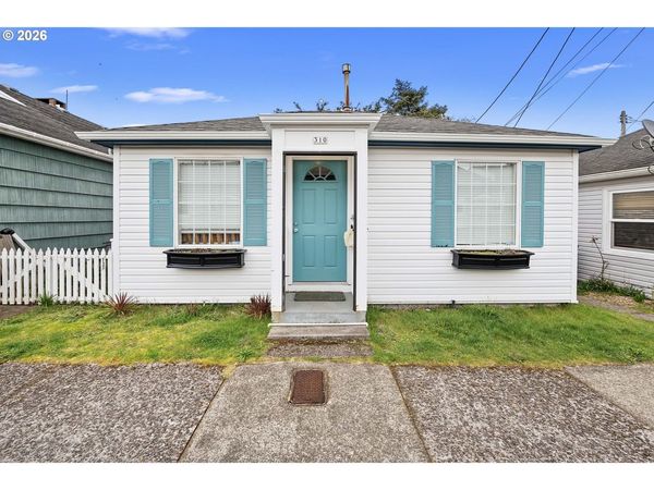 310 AVENUE K, Seaside, OR 97138